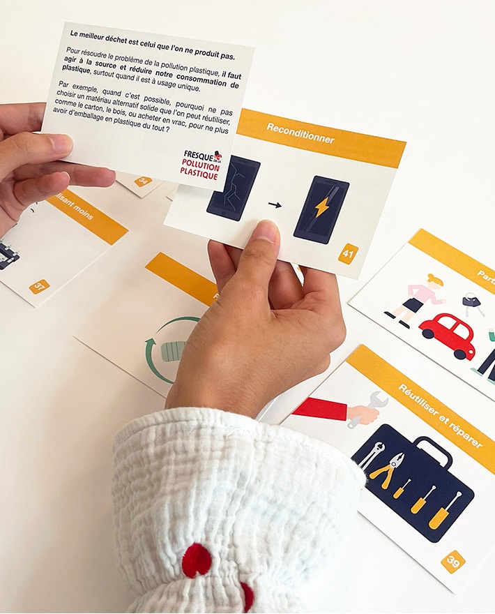 fresque de la pollution plastique